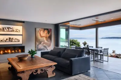 Indianola Home by Rhodes Architecture + Light