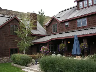 Ketchum Idaho Retreat by David Ludwig - Architect