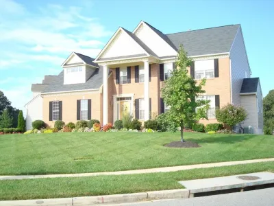 Extra Touch Landscaping LLC - Leaf Removal & Cleanup in Bowie, MD