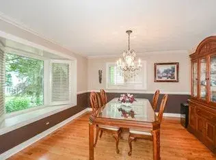 The De-Clutter Box Organizing, Staging, & Moving - Interior Design & Decorating in Westmont, IL