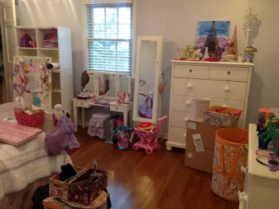 Young Lady's Space — Professional Home Organizers project by Simply Organized