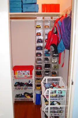 Los Feliz Kids' Room — Professional Home Organizers project by Abbey Claire Professional Organizing
