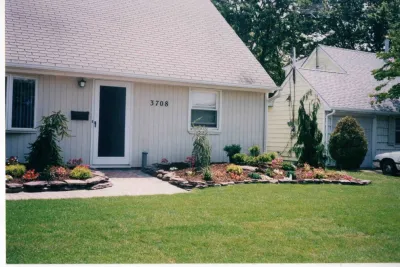 Curb Appeal with color by Joseph Matthew Landscape Inc Design & Build