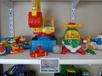 CHILDREN'S PLAY AREA — Professional Home Organizers project by Austin Organizing Solutions