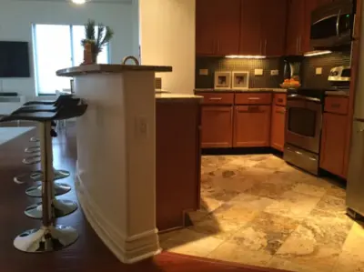 San Antonio High-Rise Apartment — Professional Home Organizers project by Kinoco.co