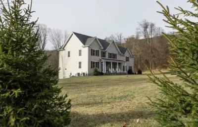 Caren Carpenter, Architect - Custom Home Builders in New Fairfield, CT