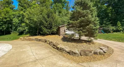 Lawns R Us Landscaping LLC - Retaining Wall Construction in Canton, OH