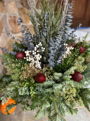 Seasonal Containers — Landscape Construction project by Poul's Landscaping & Nursery, Inc.