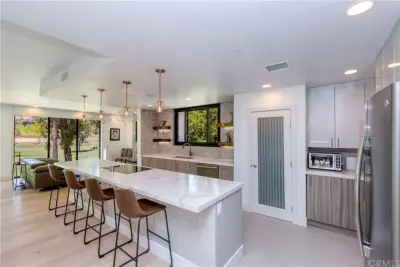 Artoo Design S2dio - Kitchen Remodeling in Eastvale, CA