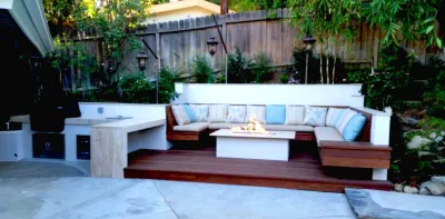 Stonewood Drive, Sherman Oaks by Weeds Garden Design Build LLC