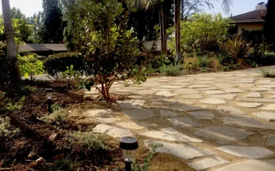 Mallot Place, Granada HIlls — Landscape Construction project by Weeds Garden Design Build LLC in Los Angeles