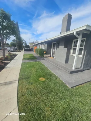 San Jose driveway, walkway and side yard walkway. modern style pavers — Landscape Construction project by Westcoast Hardscape