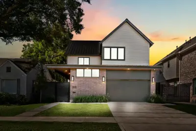 Upper Kirby Contemporary Soft Home — Architectural & Building Design Services project by Design DCA