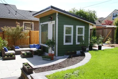 Wallingford Backyard Makeover — Landscape Design project by Urban Oasis Design & Construction LLC in Seattle