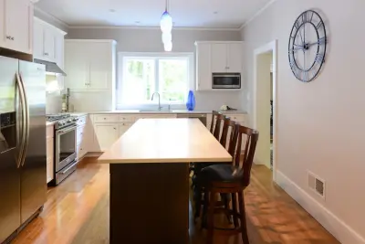 Stephen Barlow Architect pllc - Kitchen Remodeling in Thornwood, NY