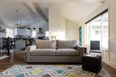 4100 Retro Modern Design — Architectural & Building Design Services project by Renovation Design Group