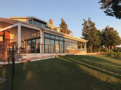 Pamela Glazer Architect - Custom Home Builders in Southampton, NY