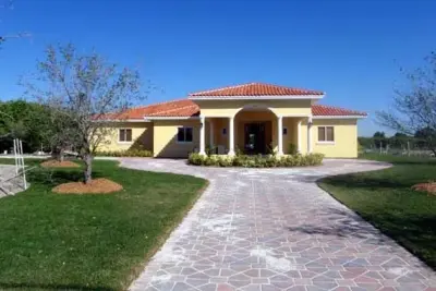 Riverside Electric & Contracting Services - Home Renovation & Remodeling Services in Hialeah, FL