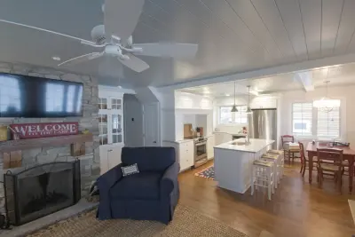 Starlite Kitchens - Kitchen Remodeling in Byron Center, MI