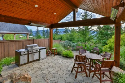 Alderwood Landscape Architecture and Construction - Outdoor Lighting Installation in Bellevue, WA