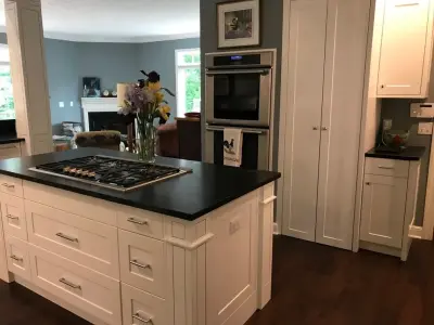 Finishing Touch Custom Woodworks, Inc. - Bathroom Remodeling in Davenport, IA