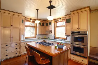 Elmslie Home Renovation 1926 by Westwind Woodworkers Inc.