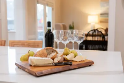 Point Breeze Culinary Team by MadDesigns Kitchen, Bath, Interiors