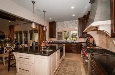 Linn's Prestige Kitchens & Kay's Prestige Kitchens - Kitchen Remodeling in Destin, FL