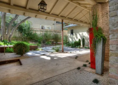 central austin hillside — Landscape Design project by D-CRAIN Design And Construction in Austin