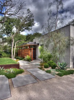 central austin creekside by D-CRAIN Design And Construction
