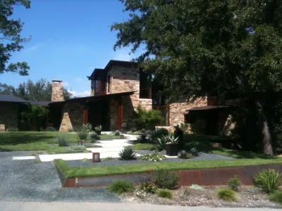 west austin estate — Landscape Design project by D-CRAIN Design And Construction in Austin