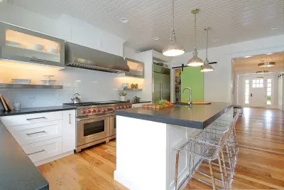 Geneva Cabinet Gallery - Kitchen Remodeling in Geneva, IL