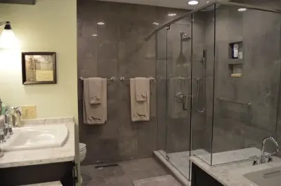 Routen Design Associates - Countertop Installation Services in Bloomington, IN
