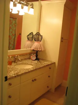 Finishing Touch Custom Woodworks, Inc. - Bathroom Remodeling in Davenport, IA
