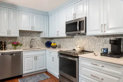 Vicar's Court by Paula Anane - Perspective Cabinetry And Design
