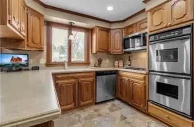 Kitchen World - Countertop Installation Services in Williamsville, VT