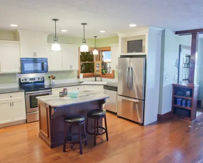 The Kitchen & Floor Shoppe - Bathroom Remodeling in Beardstown, IL