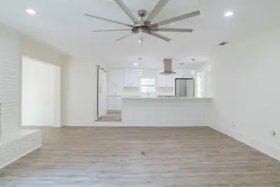 Bay City Painting - Custom Cabinets & Cabinetry in Daphne, AL