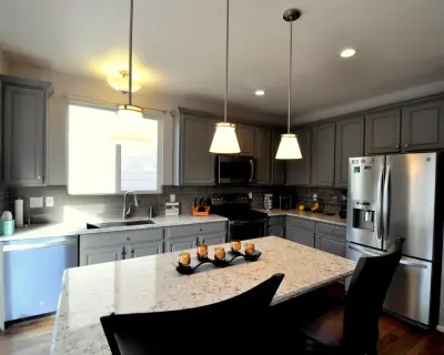 Remy Refinishing - House Painting Services in Lincoln, NE