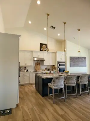 Alex's Painting LLC - Flooring Installation Services in Glendale, AZ