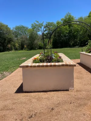 Flora & Gardens Design - Garden Remodeling in Spring Branch, TX