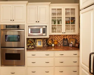 Lake Oswego Cabinet Glazing for Kitchens — House Painting Services project by Sisu Painting Inc.