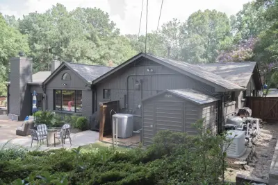 Mid-Century Style by Precise Painting