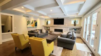Mount Lookout Residence Main Level and Upper Floor by Collins Painting