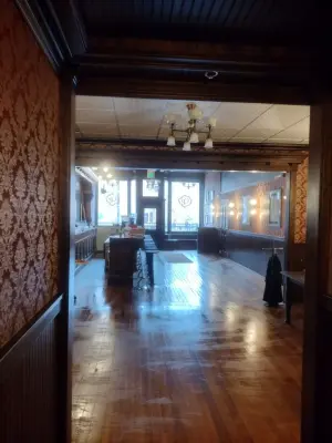 Restaurant Wallpaper Update by JF Decor | Wallpaper Installation