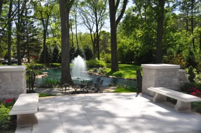 Great Oaks Landscape: Bloomfield Hills Project by Great Oaks Landscape Associates Inc.