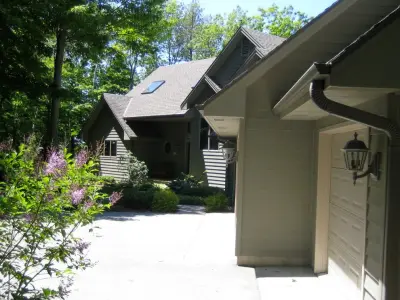 Aaron Holland Painting, LLC. - House Painting Services in Sturgeon Bay, WI