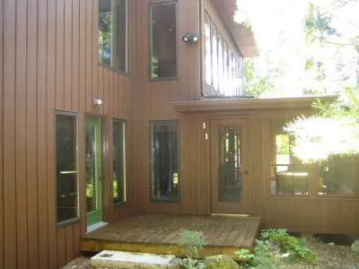 Aaron Holland Painting, LLC. - House Painting Services in Sturgeon Bay, WI