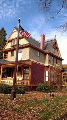 Olen's Talk of the Town Painting - Commercial Construction Services in Manistee, MI