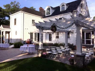 Intelligent Design Meets Classic Lines by Harmony Design Group
